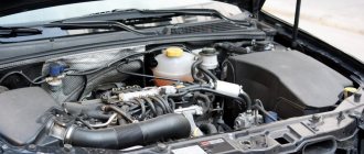 General view of the Z22SE under the hood of the Opel Vectra GTS 2.2 BlackSilvia